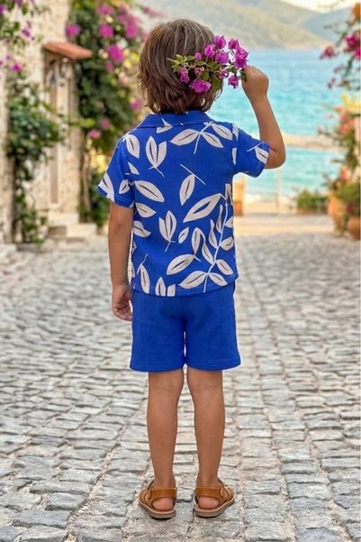 Yalçınoğlu Kids Set pantaloni scurți pentru băieți cu model de frunze – Țesătură Bürümcük 3-9 ani I Combinație de vacanță I Croială confortabilă I Set pentru băieți