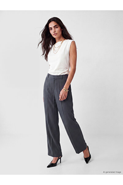 LC Waikiki Pantaloni de damă din material textil plisați