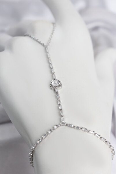 callerrons accessories نموذج قلب من النحاس والزركون باللون الفضي - EBJ260612W...