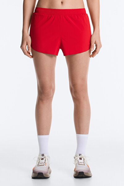 Oysho 6 cm düşük bel teknik shorts
