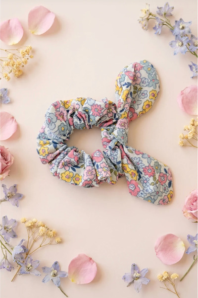 chipiques Floral Patterned Yellow Blue Scrunchie – Soft Hair Tie