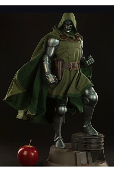 Sideshow Collectibles Dr. Doom Premium Format Figure