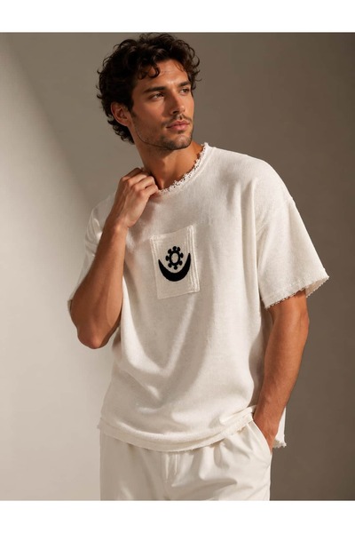 CANMODA White Bohemian Oversize Textured Ethnic Embroidery Detailed Men's T-S...