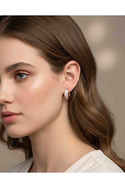Rose Gold Zirkon Taşlı Minimal Halka Küpe – Zarif ve Işıltılı Kadın Aksesuarı ✨💖