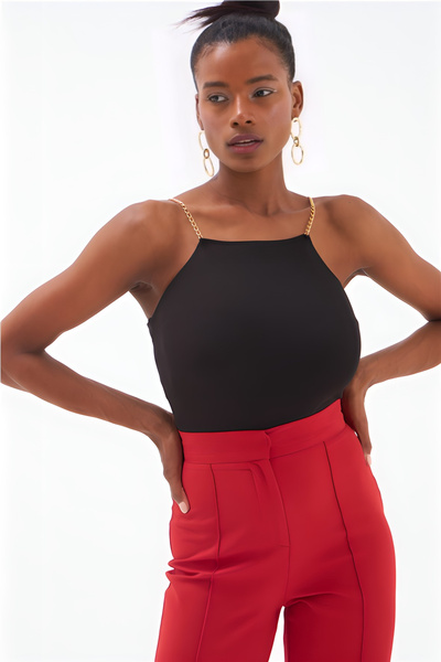 diğer1234 Μαύρο Cropped Τοπ με Χρυσή Αλυσίδα – Sexy Look για Βραδινή Έξοδο (O...