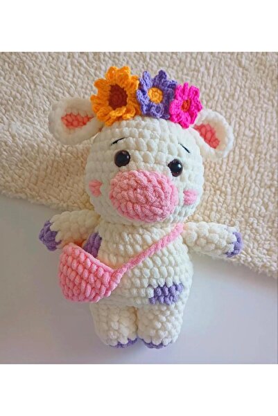 Nurla ilmekler Amigurumi süslü inek