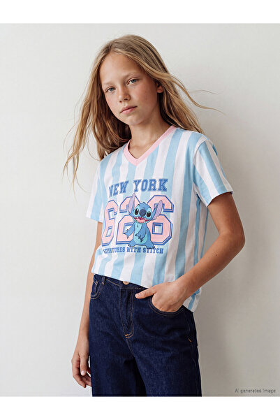 LC Waikiki Trendlucky Girl's T-Shirt with V-Neck Stitch Print and Contrast