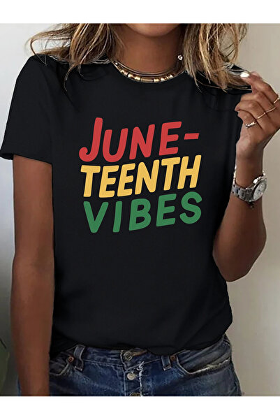 2mcup تي شيرت Juneteenth Vibes مطبوع عليه حروف وياقة دائرية للربيع/الصيف كاجو...