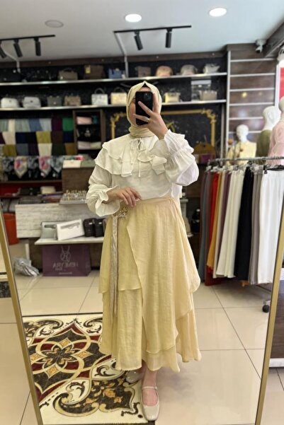 HUMEYRA Flounce Collar Detailed Blouse
