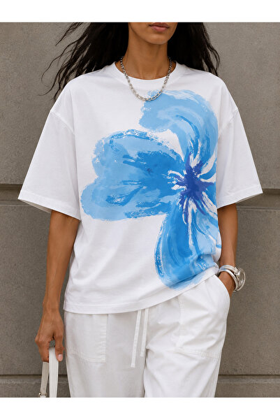 Oversize Cut Short Sleeve Printed T-shirt