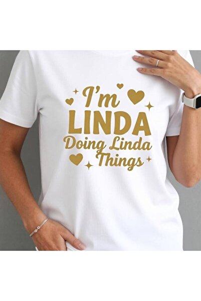212Wear تي شيرت نسائي مضحك بطبعة "I'm Doing Linda Things" بأكمام قصيرة وياقة ...