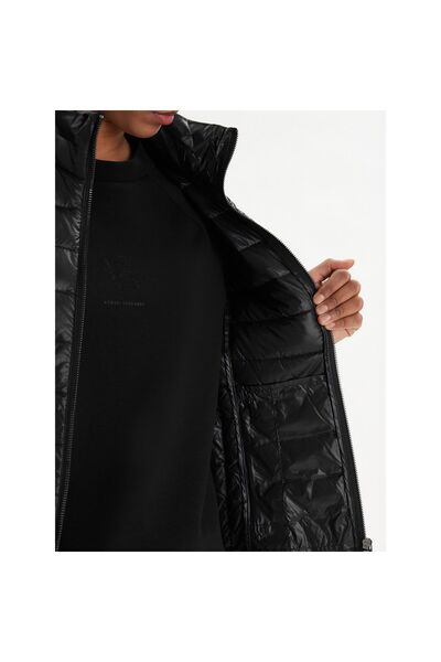Armani Exchange Fără mâneci pentru femei XW001921 AF18757 Negru