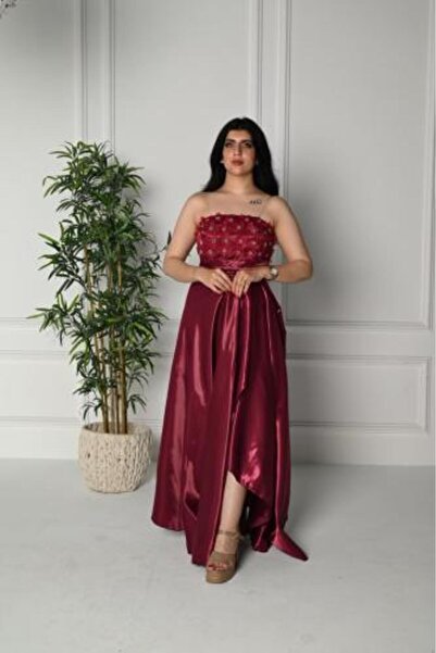 vela Oudi Strapless Occasion Dress with Embossed Floral Pattern and Flowing R...