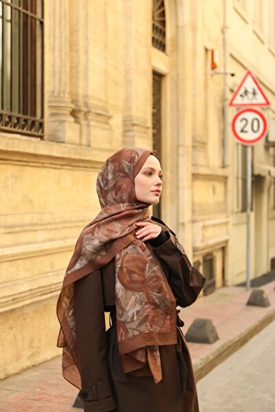ENRİCO FERRİ Allure Tulip Pattern Tencel Shawl - Brown