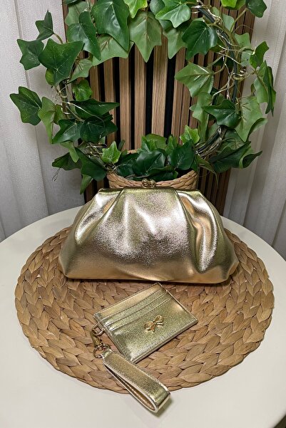 Fibag Women's Gold Scholarship Bag - Hand and Shoulder Bag with Chain Strap -...