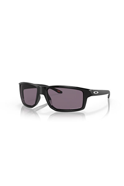 Oakley Gıbston