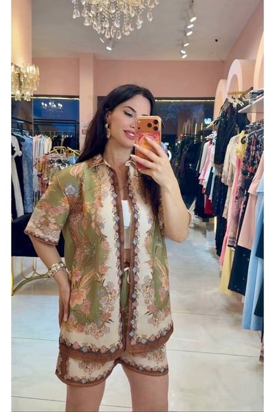 Hatice Altıntaş YESIL DESENLI KETEN ALT UST SORTLU TAKIM