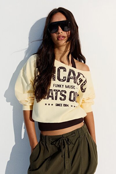 Bershka Asimetrik çift yakalı sweatshirt