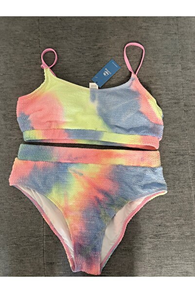 CUPSHE Two-piece swimsuit.