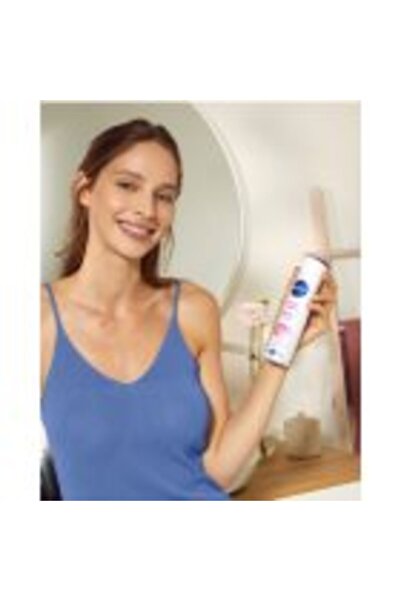 NIVEA Spray deodorant cu aromă de flori proaspete pentru femei
