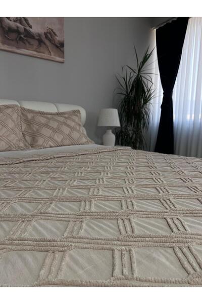 diabella Damascus 3 Piece Bedspread Beige