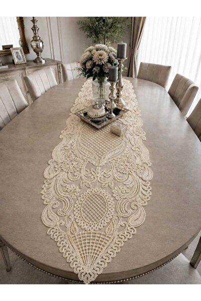 Lena Maison SARAY LUKSUZNA VEZENA PREVELIKA TRKAĆA DEKA 135 CM X 45 CM