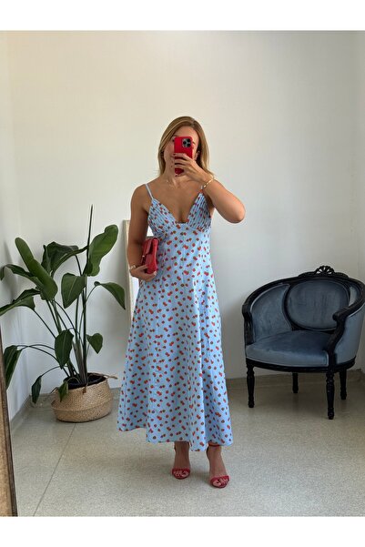 Butik ÇİLEK DESENLİ ASKILI ELBİSE