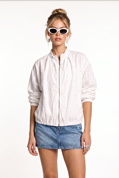 Lovelyİstanbul Fisto Embroidered Woven Bomber Jacket Lby0067 White