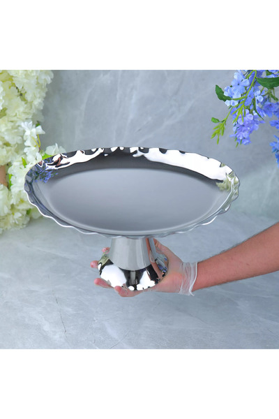 Al Hadaya Mall Silver serving dish made of luxurious stainless steel design -...