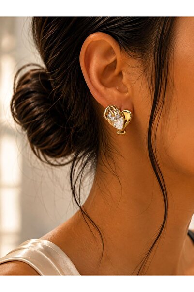 MARE BUTİK Heart Shaped Crystal Stone Gold Earrings