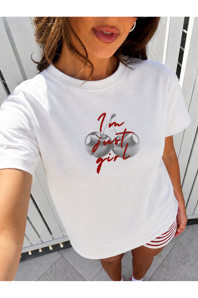 I'm Just Girl Kiraz Baskılı Kadın Basic Tişört
