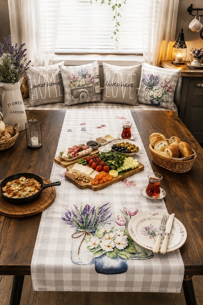 Bebişim Halı Lavender and Flower Jar Runner Tablecloth