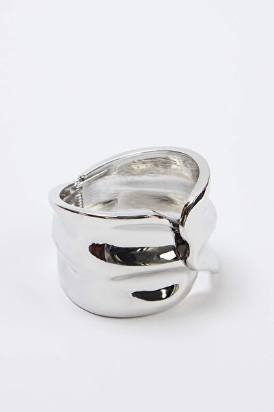 TRENDYOL SHOES Ασημένιο γυναικείο χοντρό βραχιόλι TAKSS26IZ00004