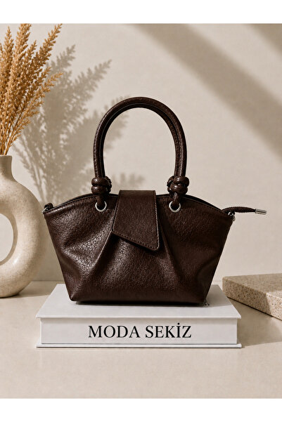 Moda Sekiz Ecem Uslu Patent Leather Cross Strap Zippered Shoulder Bag