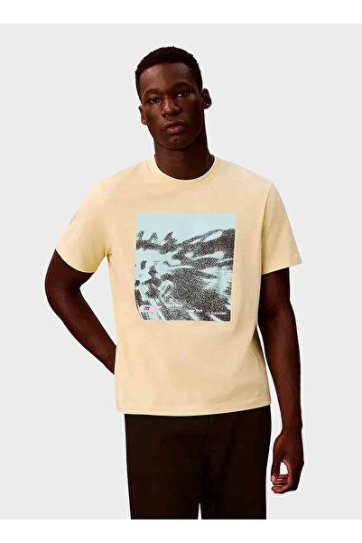 Calvin Klein Jeans Sarı Bisiklet Yaka Erkek Standart Fit Baskılı T-Shirt LV04...