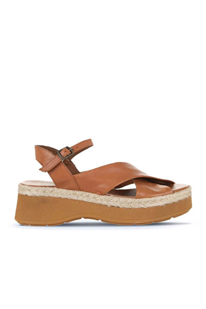 Bueno Shoes صندل نسائي بكعب عريض من الجلد الداكن 01wy8205