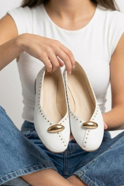 LUVETTO Бели кожени ортопедични балеринки със закръглен връх и затворена ката...