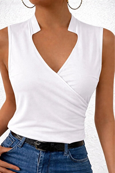 Butik Women's Sleeveless Judge Collar Heart Collar Detailed Sandy Blouse