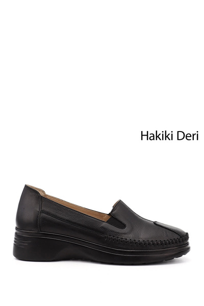 GÖNDERİ(R) Pantofi confortabili din piele naturală cu talpă cu pană neagră pe...