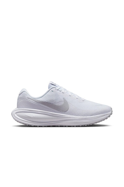 Nike Revolution 8