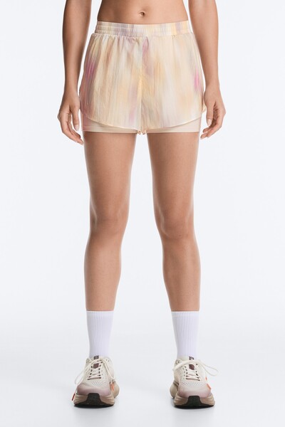 Oysho Tie-dye desenli 2'si 1 arada mid rise teknik şort
