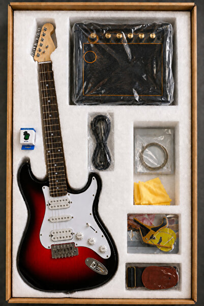 SALVADOR DML260 HSH Elektro Gitar Seti (Amfi, Kılıf, Kapo, Tel, Akort Cihazı,...