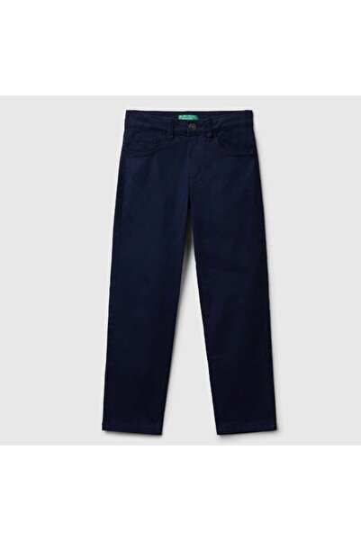 United Colors of Benetton Pantaloni slim fit pentru băieți, cu nasturi și fer...