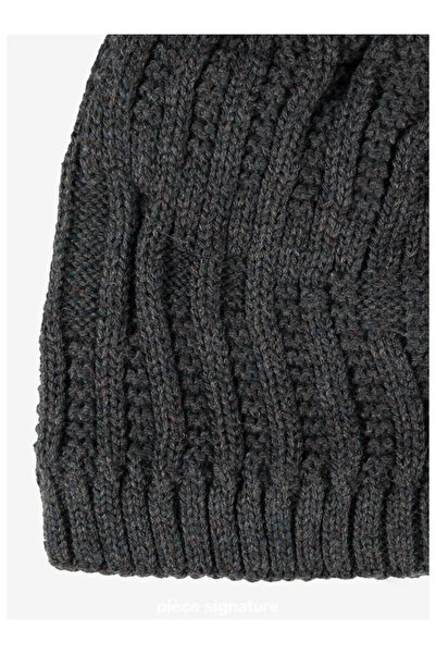 PIECE SIGNATURE 100% acrilic, căptușit cu fleece în interior, beretă de iarnă...