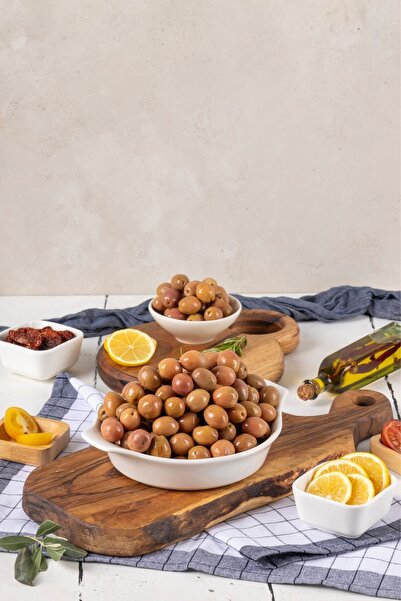 Yöre İşlem Görmüş Salamura Çizik Yeşil Zeytin (201-230 / XL) 2 Kg
