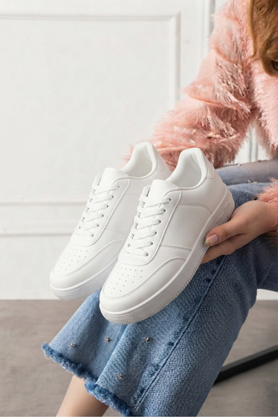 İmerShoes Ležérní bílé dámské tenisky šněrovací lehké, tlustá podrážka vycház...