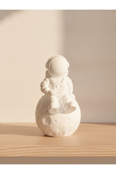 Ayda Oturan Astronot Figürü 15 Cm - Dekoratif Biblo ve 3D Maket Obje 15cm