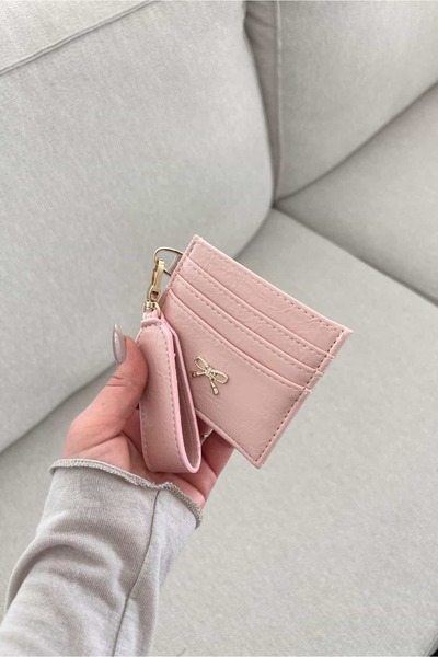 Yuka Atelier Μονόχρωμη θήκη για κάρτες από γυαλιστερό τεχνητό δέρμα με λεπτομ...