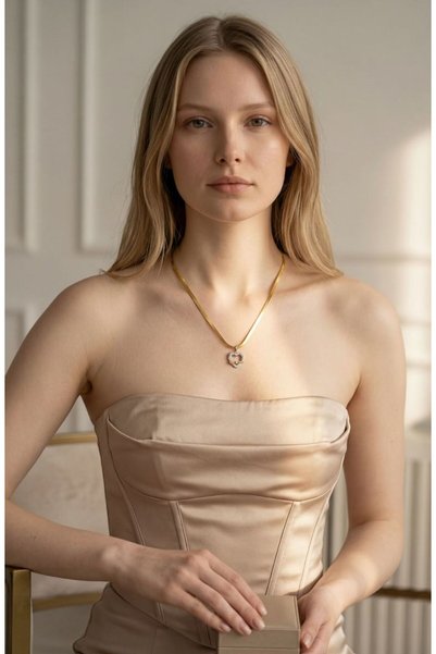 BEREN KILIÇ Heart Glow Necklace – Gold Tone Elegant Heart Detail Minimal Elegance 40+5 cm