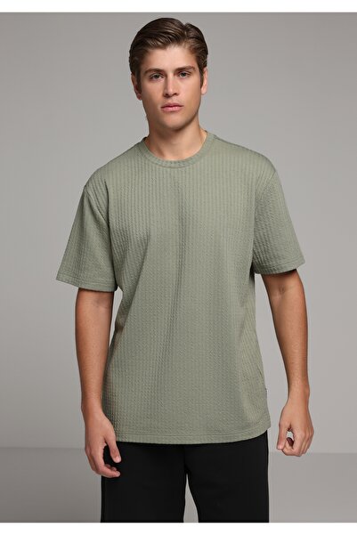 Colin's Comfort Fit Round Neck Plain Men's Green Short Sleeve T-Shirt